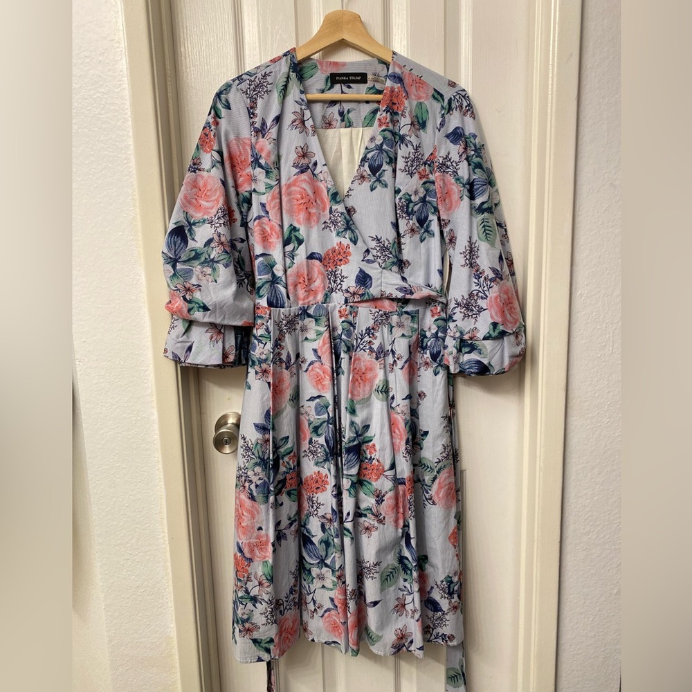 Ivanka Trump Women’s Flare Dress Size 4
